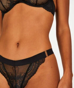 String Mit Hohem Beinausschnitt Hana -Mode Dessous Geschäft 201099 2